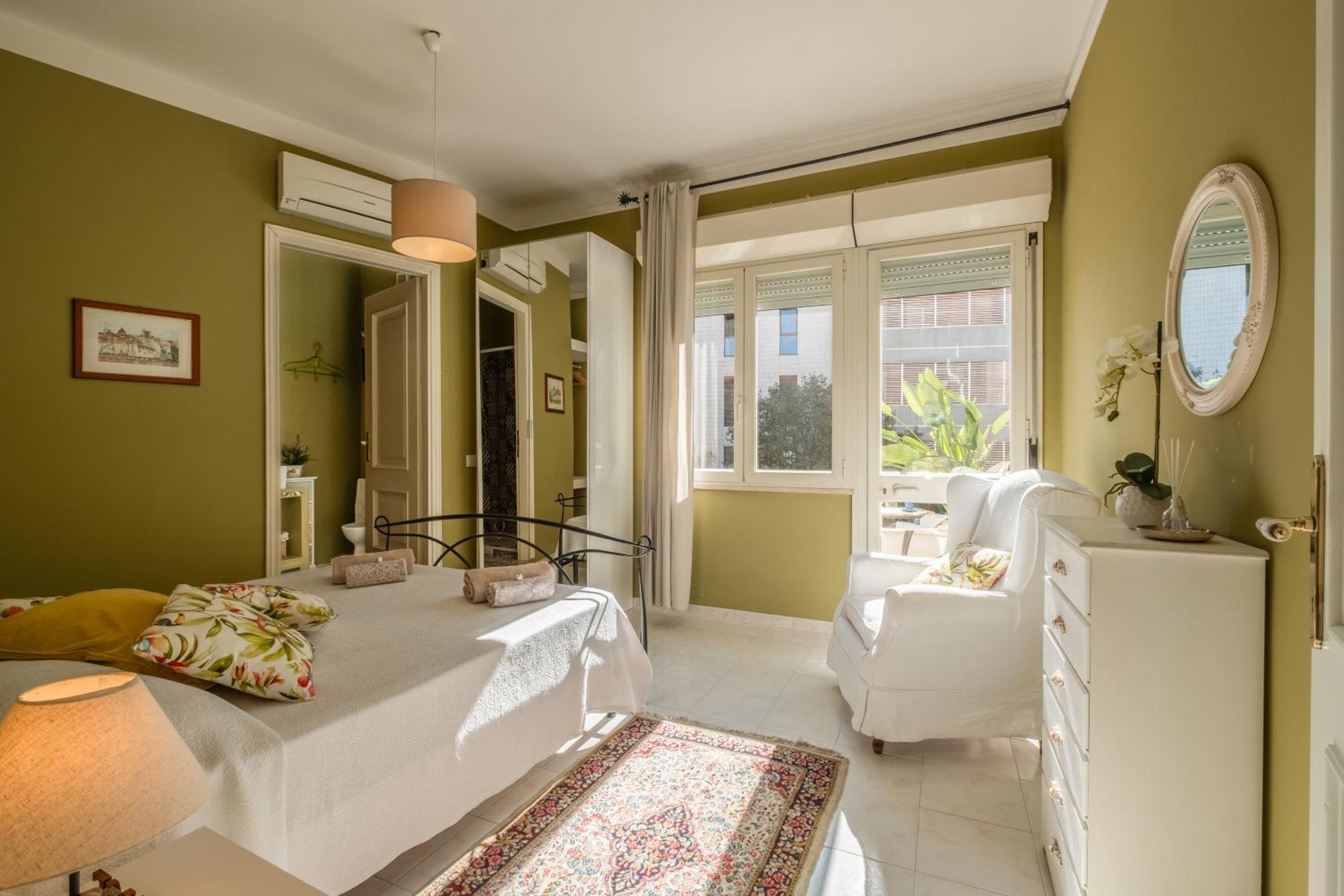 Elegante Villa Lu' Centro Citta A 10 Minuti Dal Mare Cagliari Esterno foto