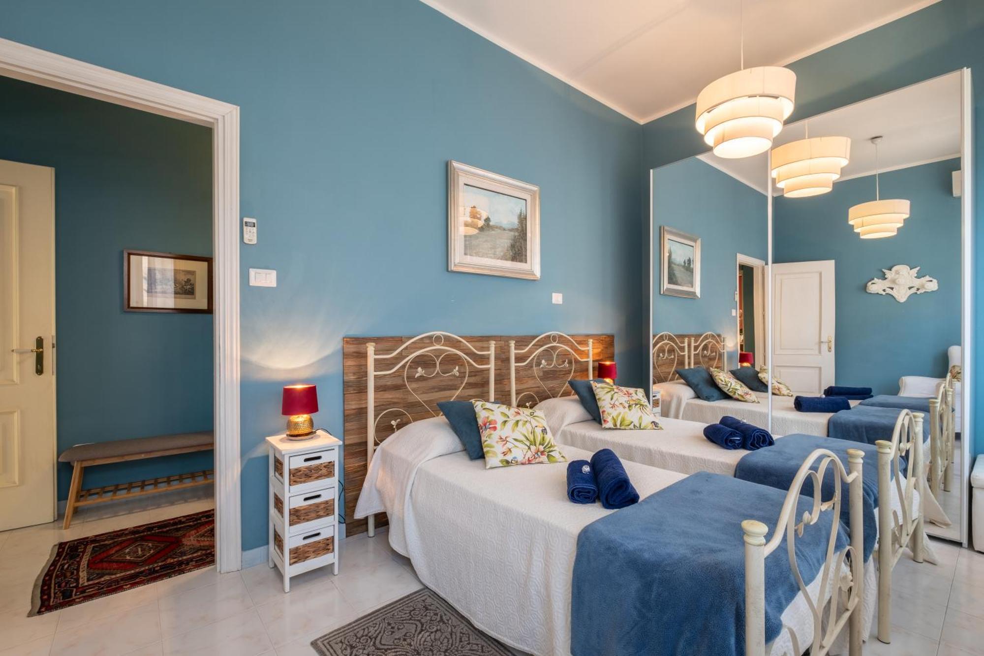Elegante Villa Lu' Centro Citta A 10 Minuti Dal Mare Cagliari Esterno foto